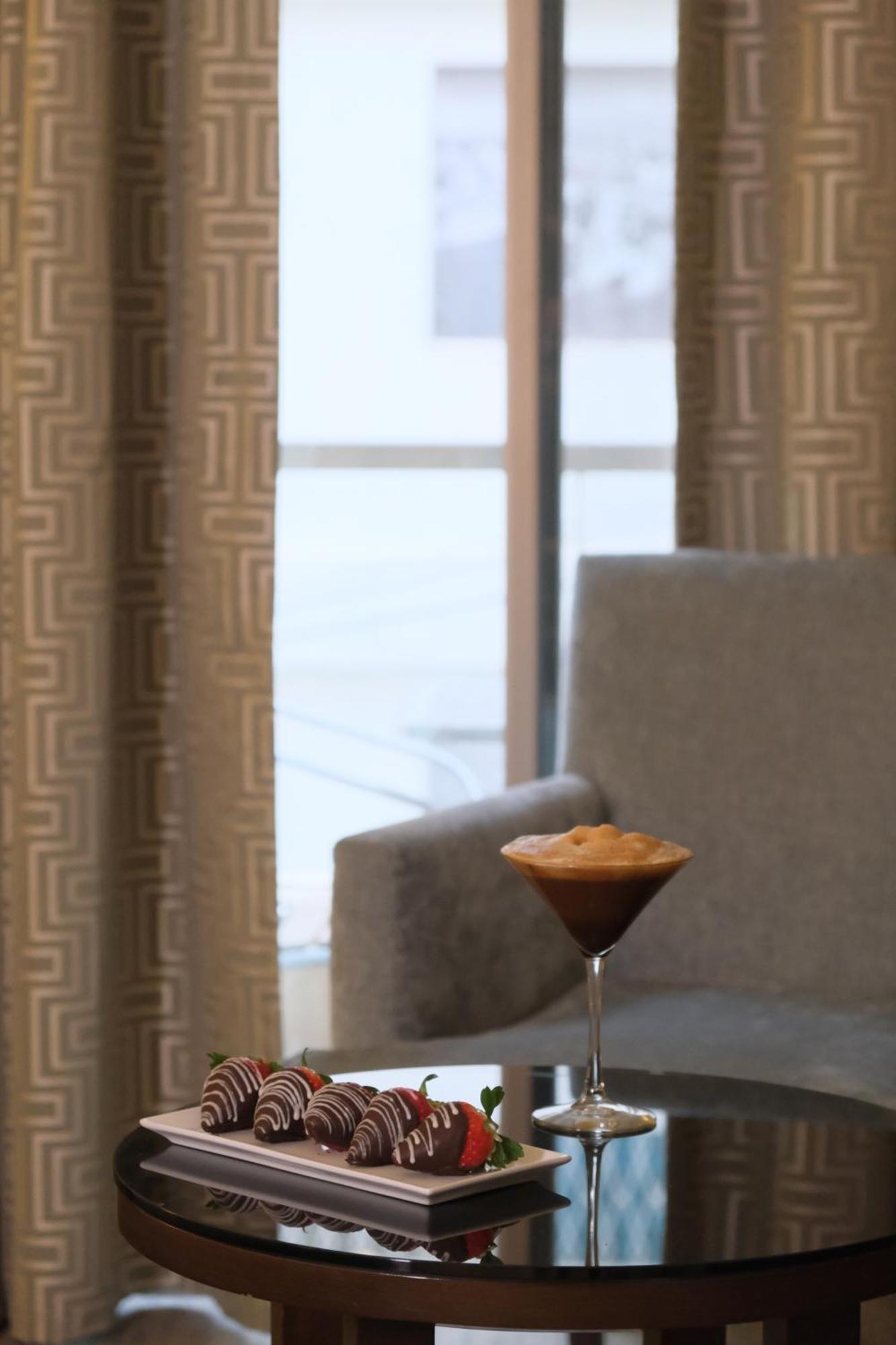 The Parisian Hotel 베이루트 외부 사진