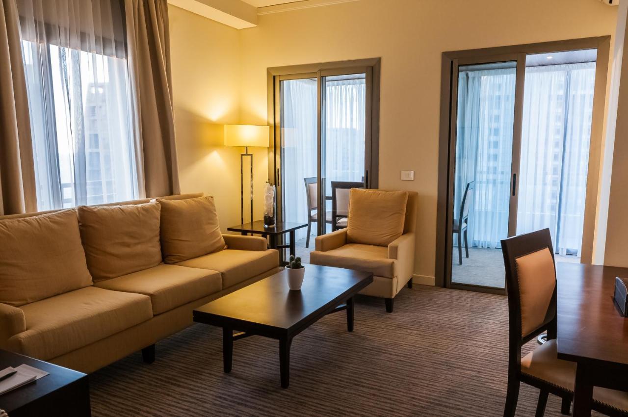 The Parisian Hotel 베이루트 외부 사진